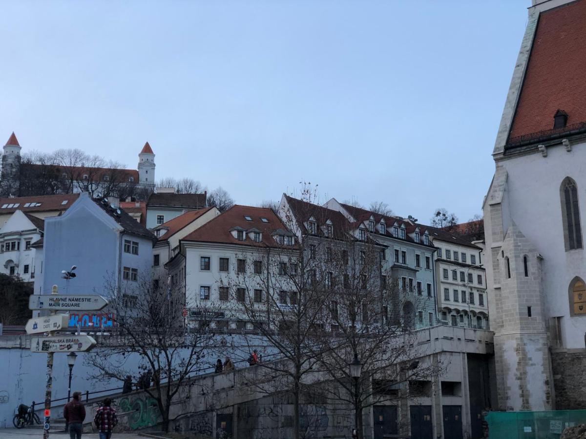 Nice Apartment In Old Town Bratislava Exterior foto